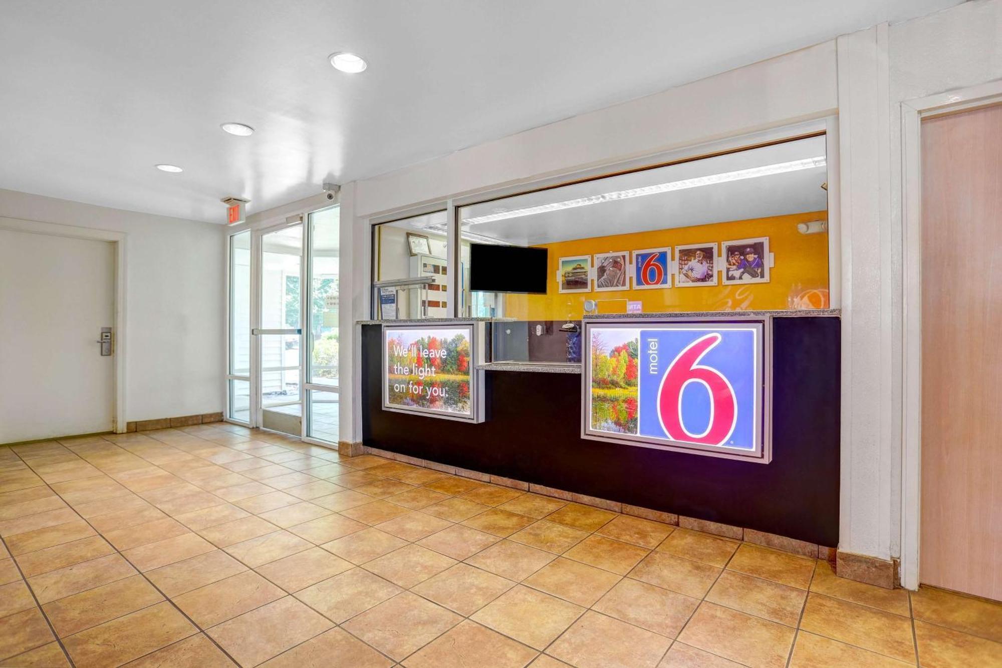 Motel 6-Raleigh, Nc - North Екстер'єр фото
