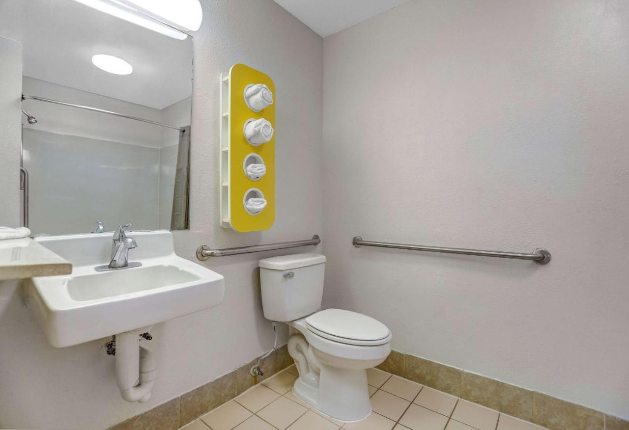 Motel 6-Raleigh, Nc - North Екстер'єр фото
