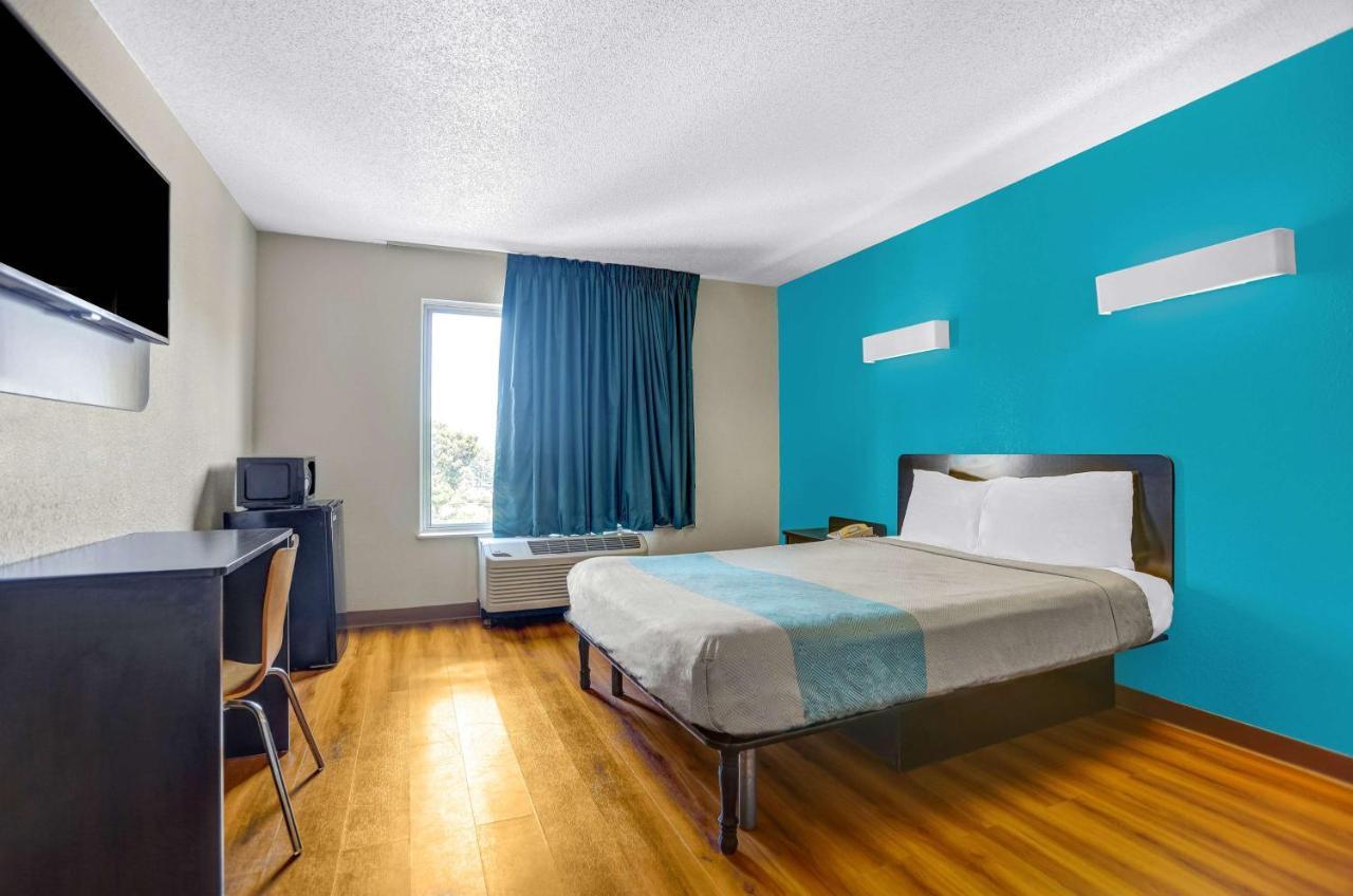 Motel 6-Raleigh, Nc - North Екстер'єр фото