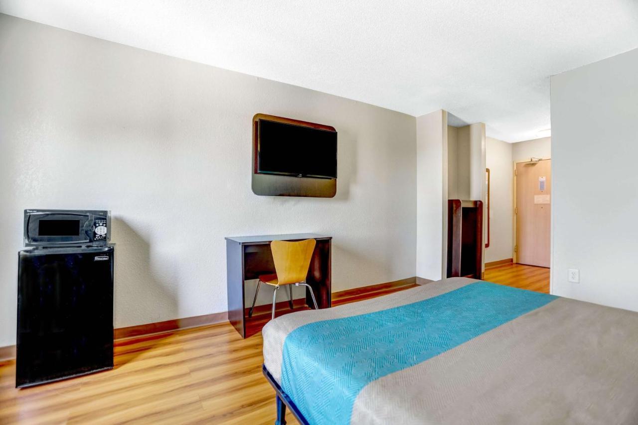Motel 6-Raleigh, Nc - North Екстер'єр фото